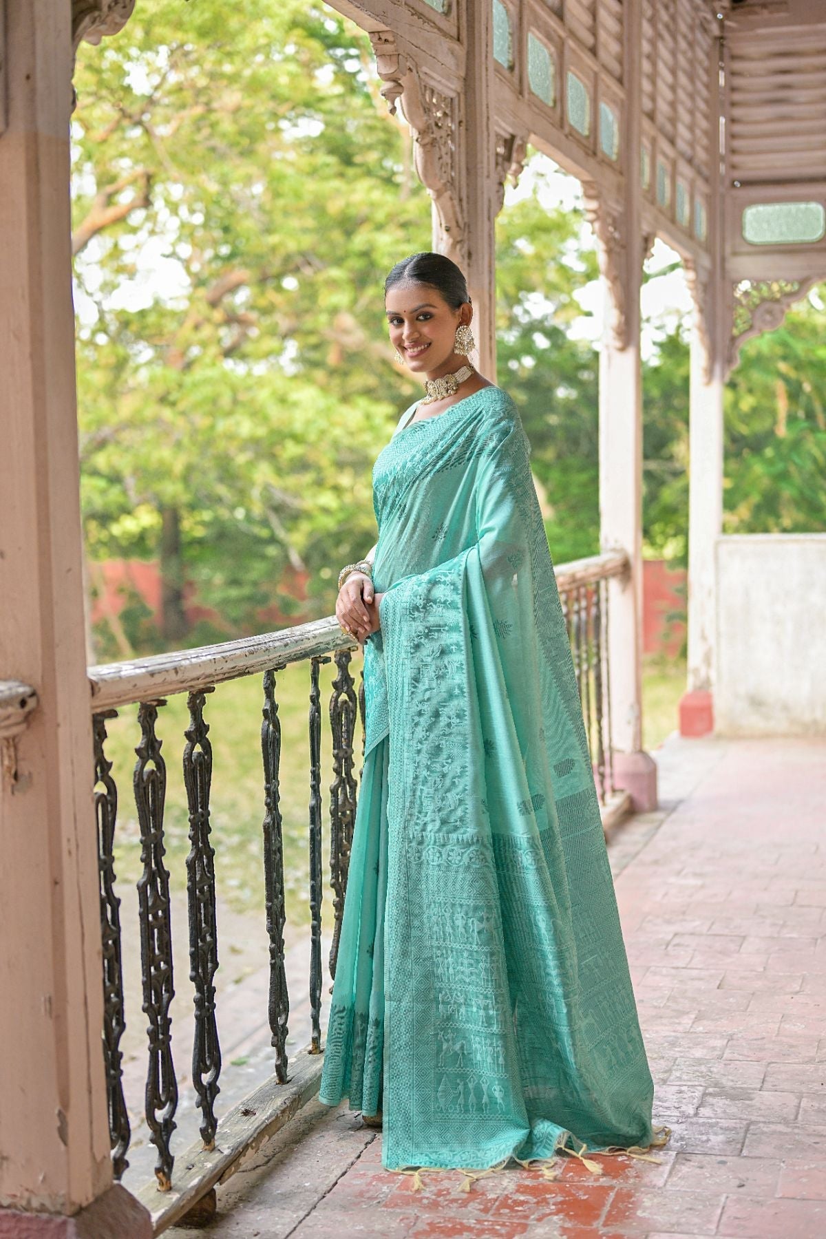 Green Sheen Handloom Banarasi Raw Silk Saree