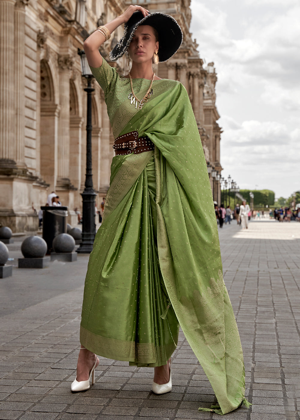 Go Ben Green Woven Banarasi Satin Silk Saree