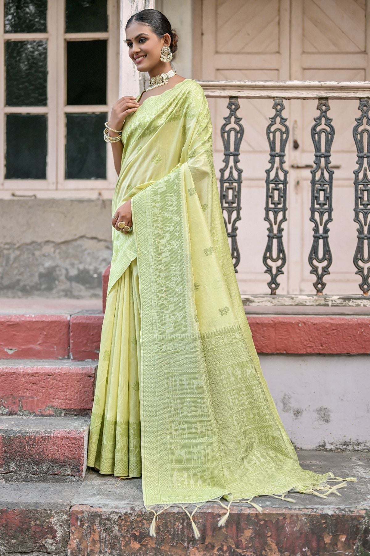 Tusk Yellow Handloom Banarasi Raw Silk Saree