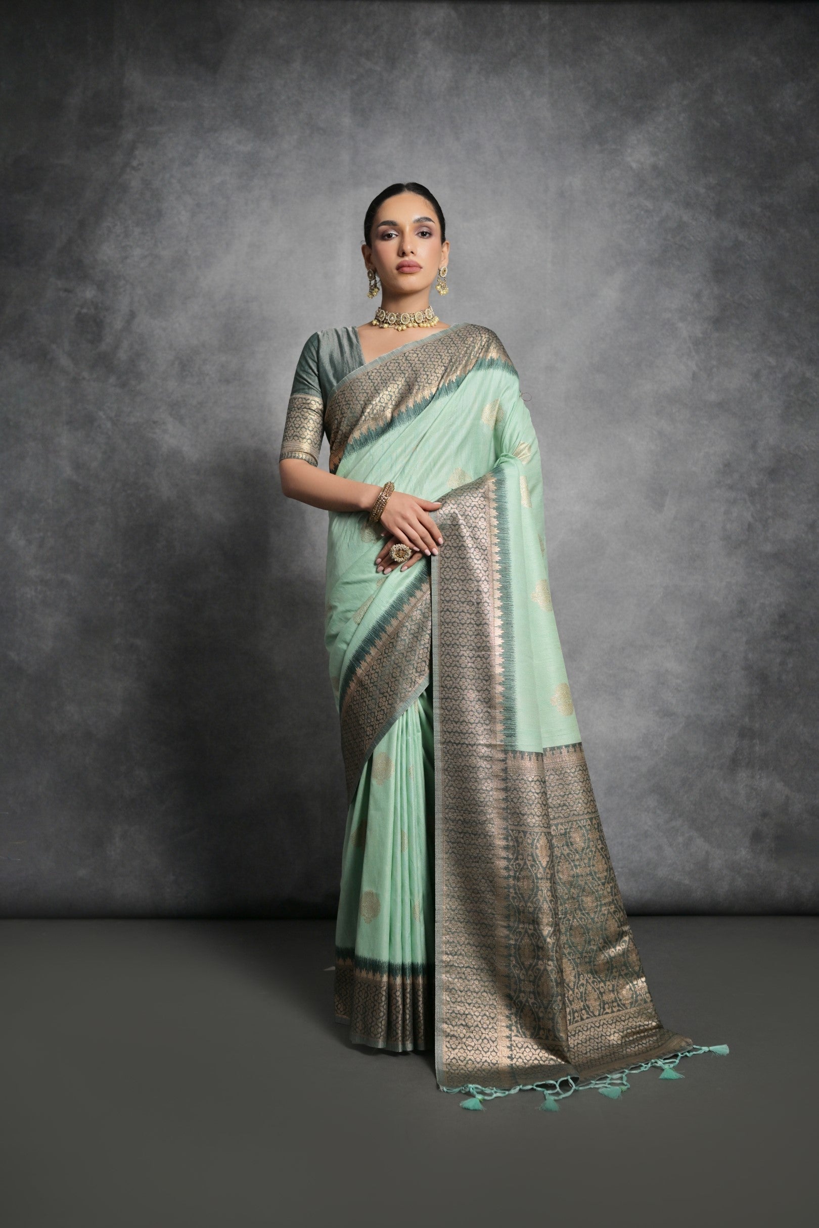 Spring Rain Green Tussar Temple Border Silk Saree