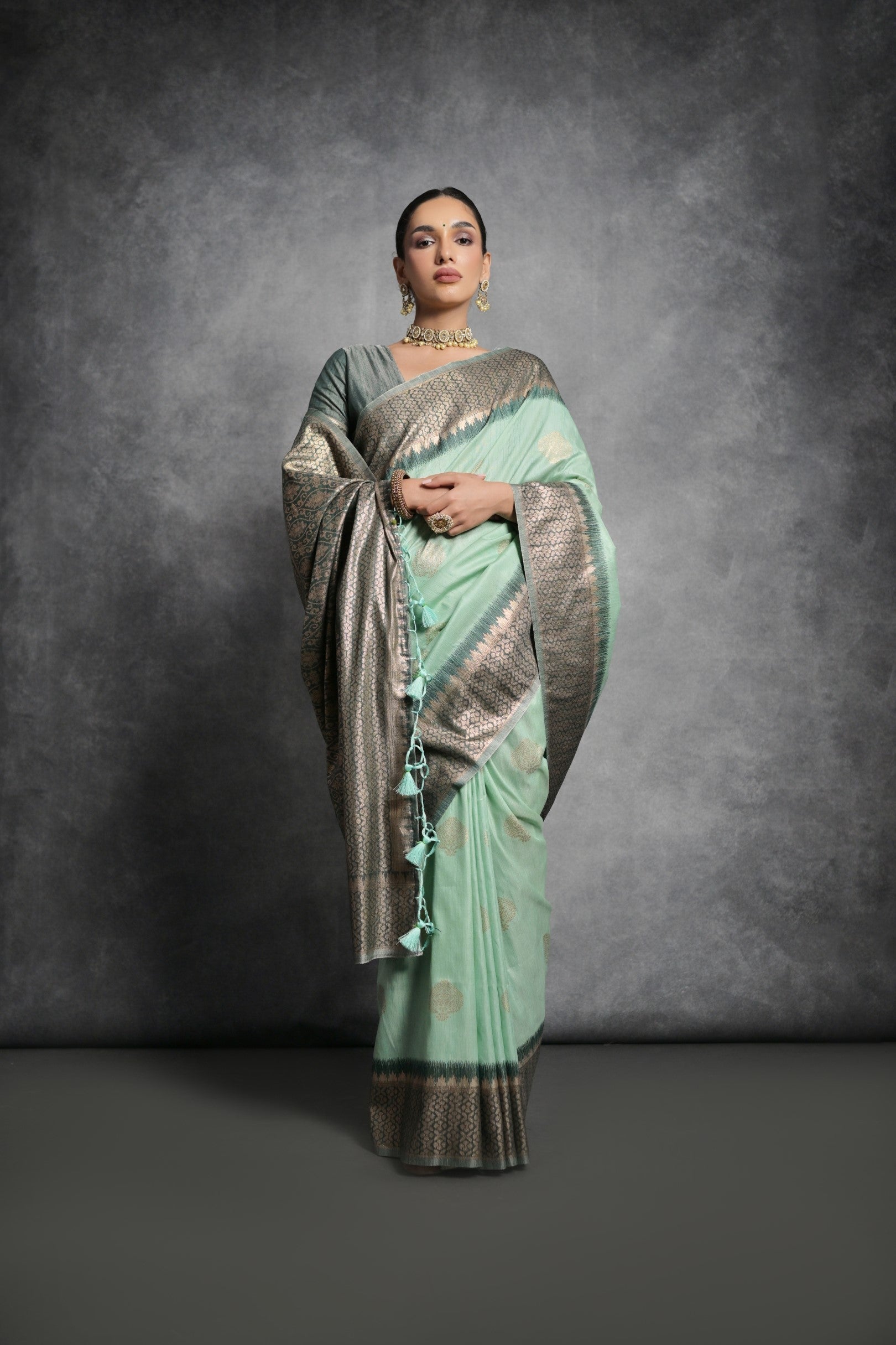 Spring Rain Green Tussar Temple Border Silk Saree