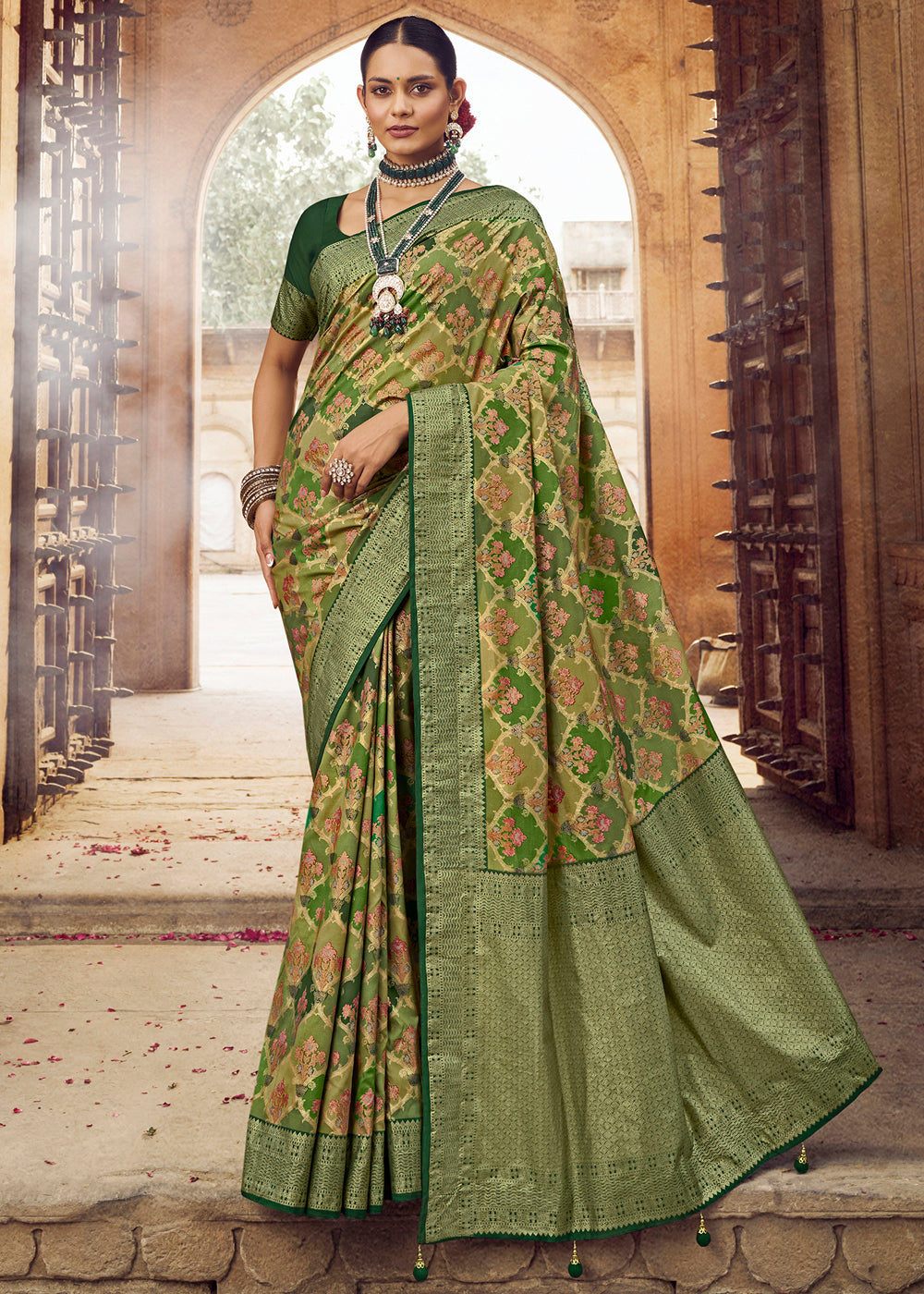 Costa Del Sol Green Woven Banarasi Silk Saree