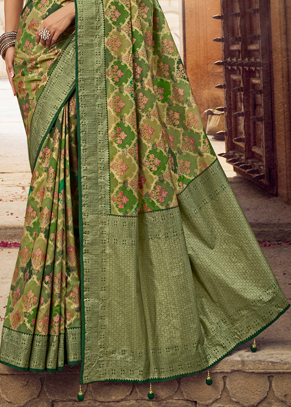 Costa Del Sol Green Woven Banarasi Silk Saree