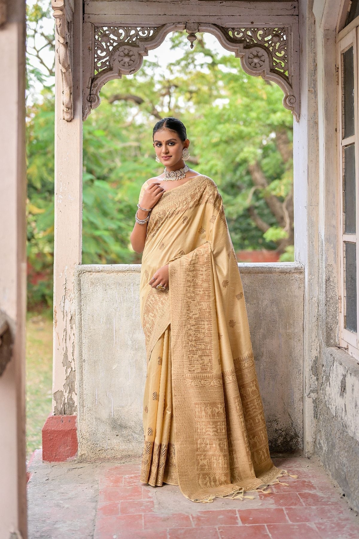 Twine Golden Handloom Banarasi Raw Silk Saree