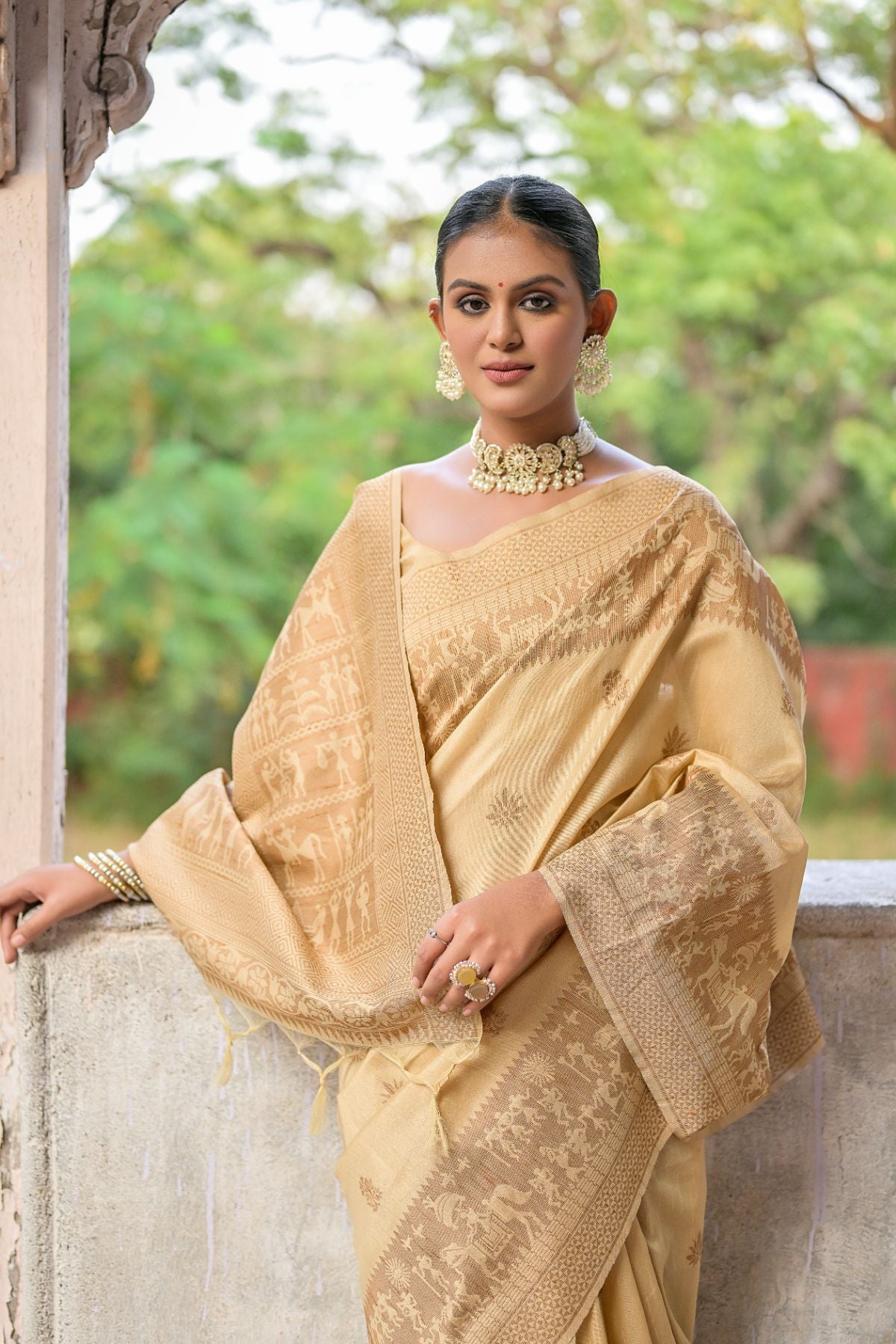 Twine Golden Handloom Banarasi Raw Silk Saree