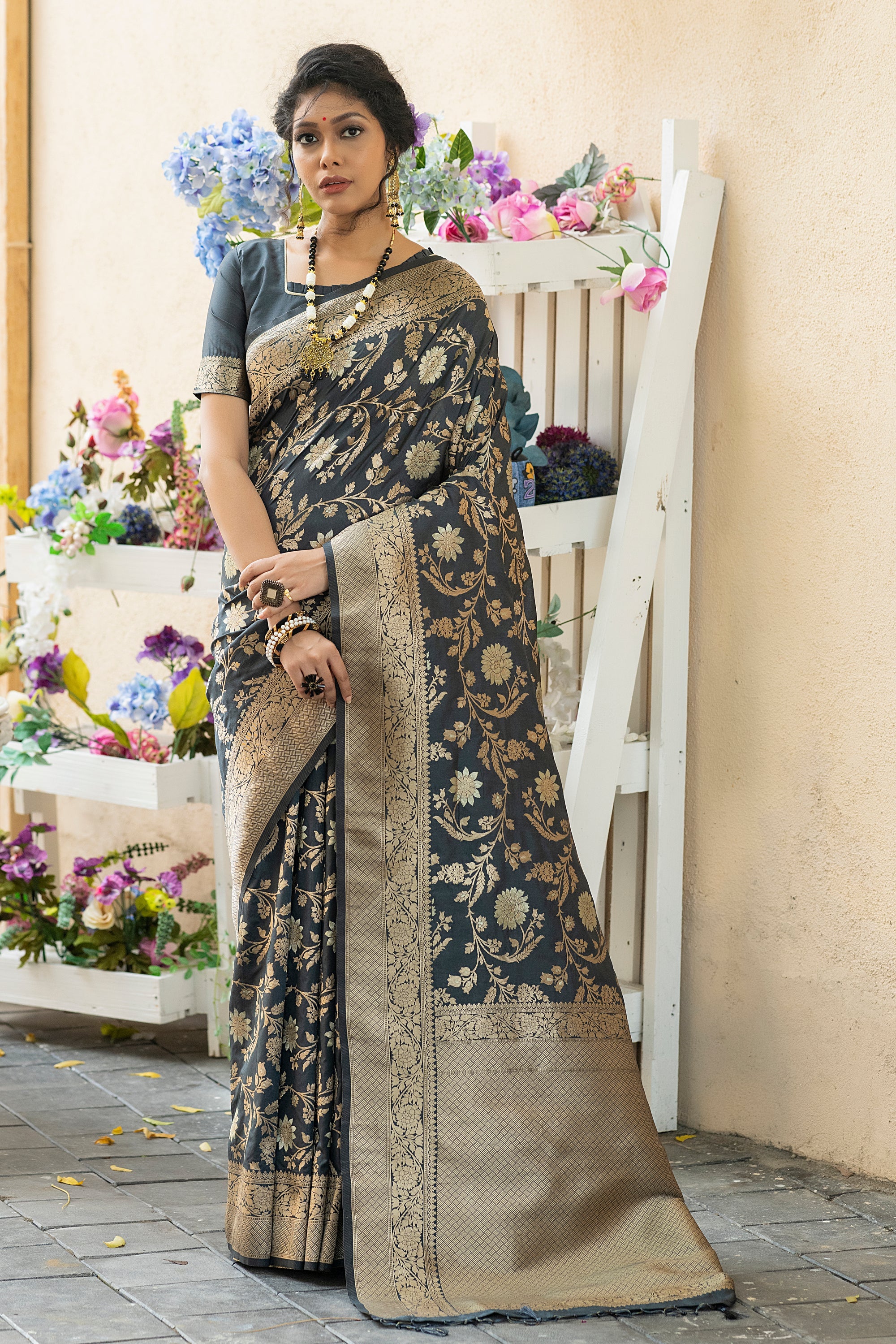 Cabbage Pont Grey Woven Banarasi Silk Saree