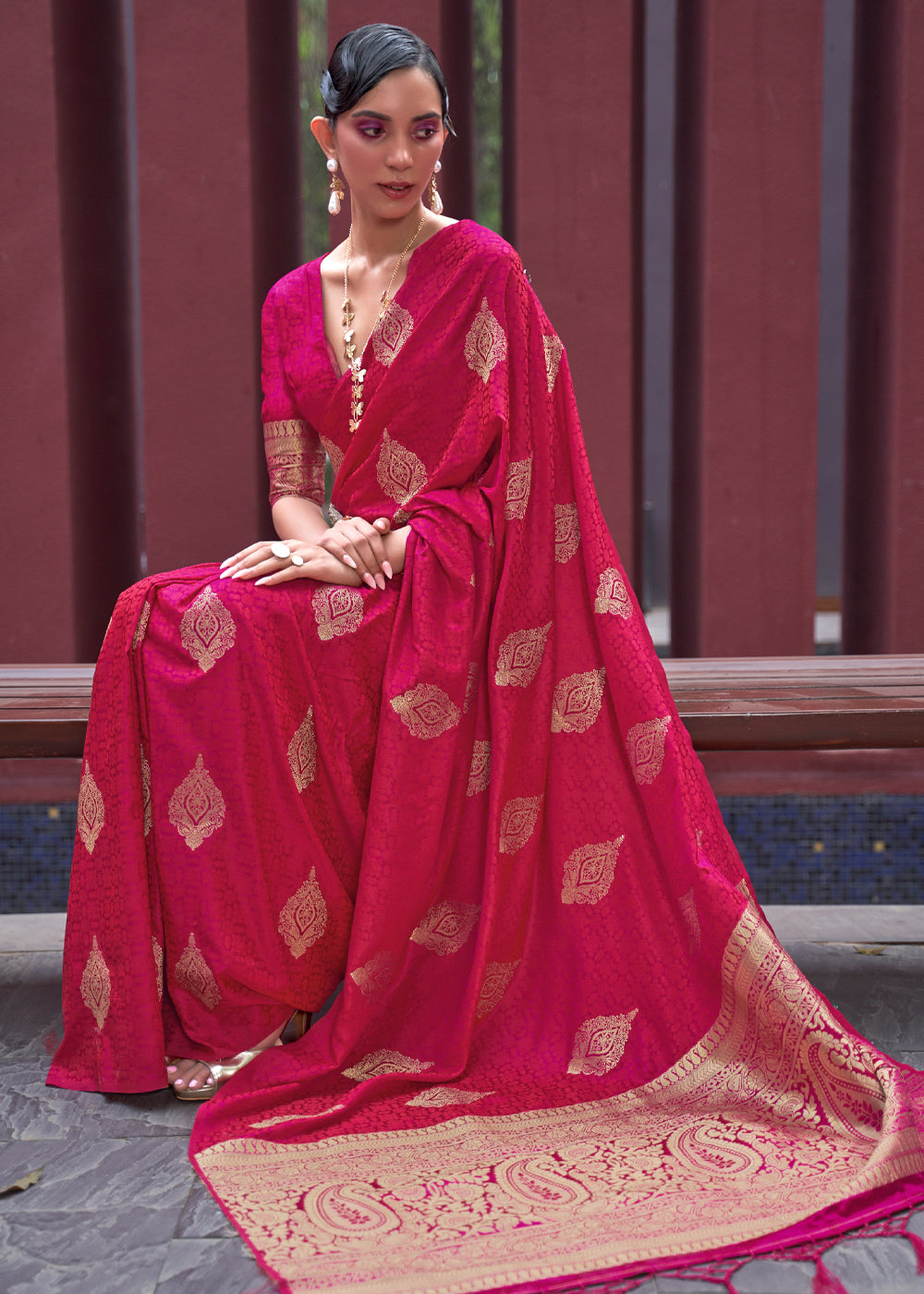 Maroon Flush Pink Banarasi Woven Satin Silk Saree