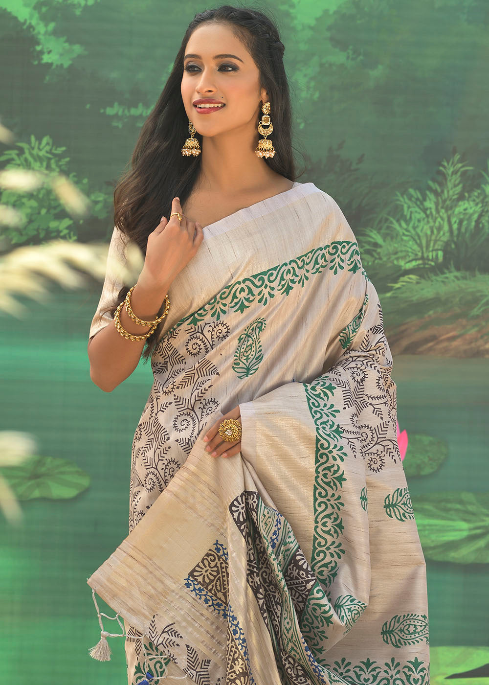 Rodeo Dust Grey Cotton Silk Printed Saree