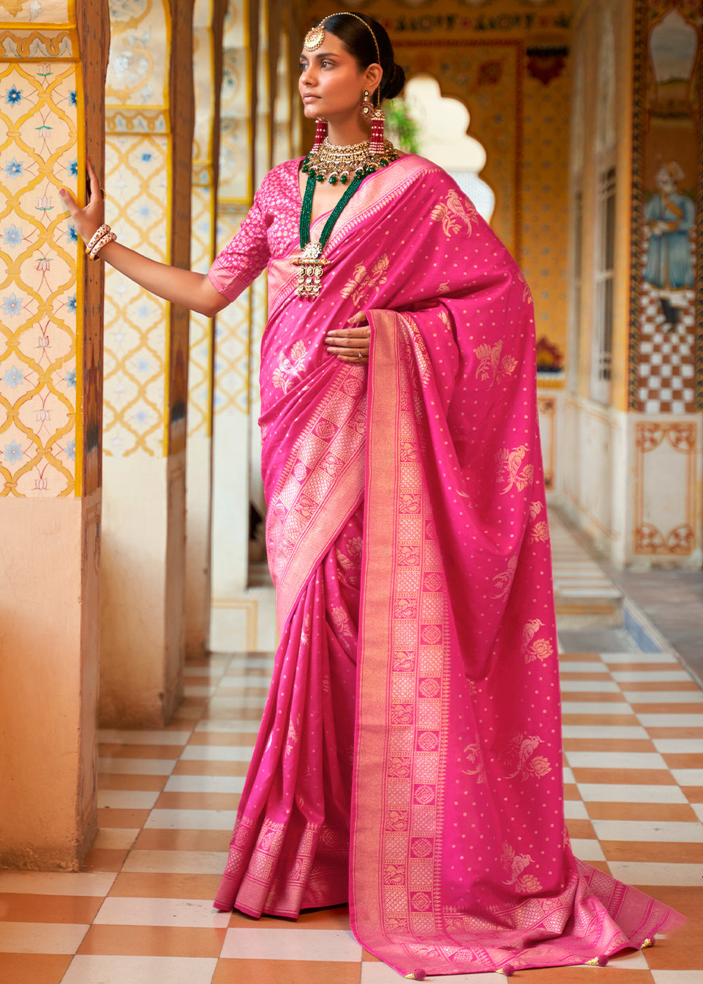 Cabaret Pink Zari Woven Banarasi Saree