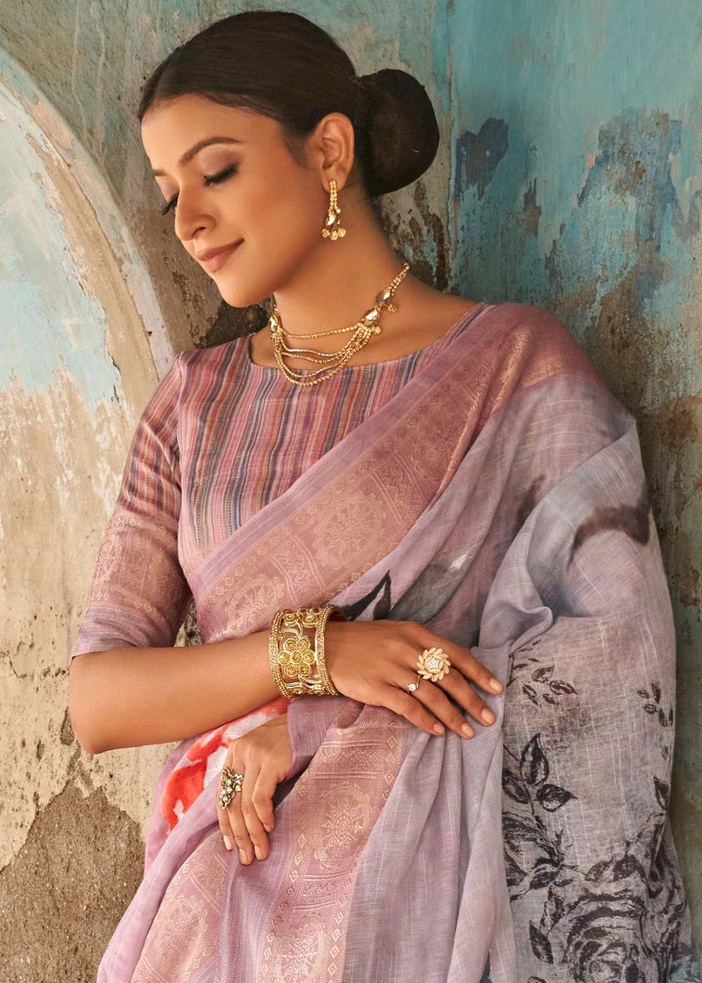 Dawn Grey and Pink  Floral Printed Linen Silk Saree