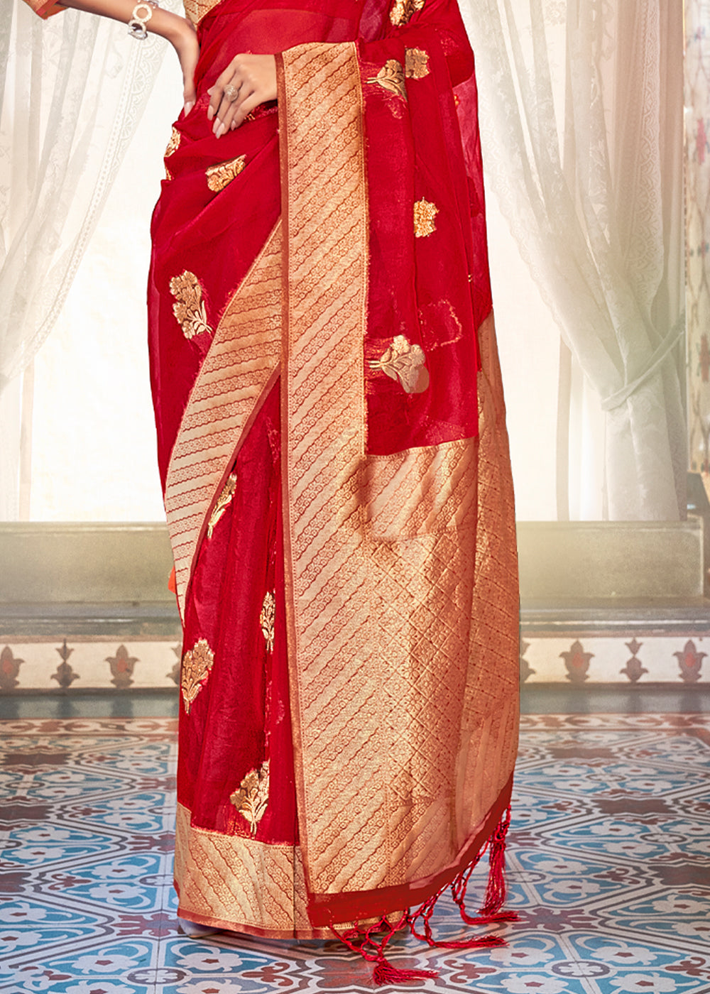 Flame Pea Red Zari Woven Banarasi Organza Saree