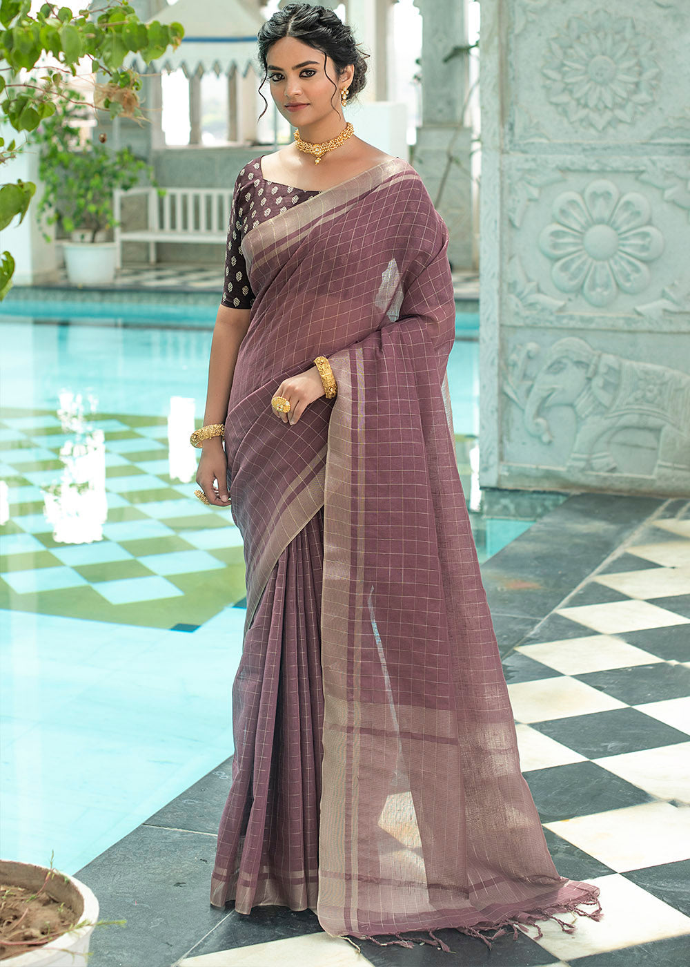 Ferra Purple Zari Woven Checks Linen Saree