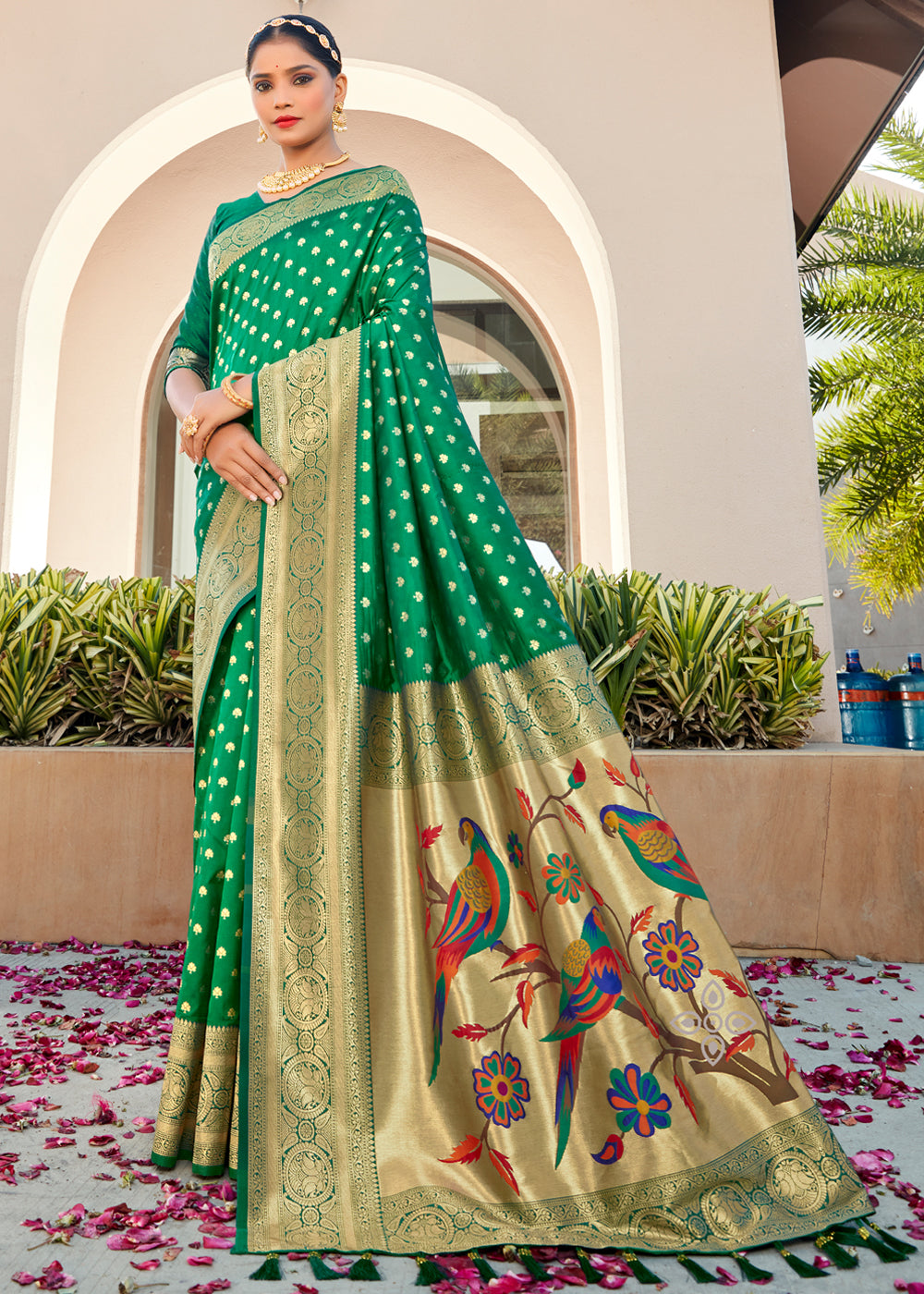 Amazon Green Woven Paithani Silk Saree