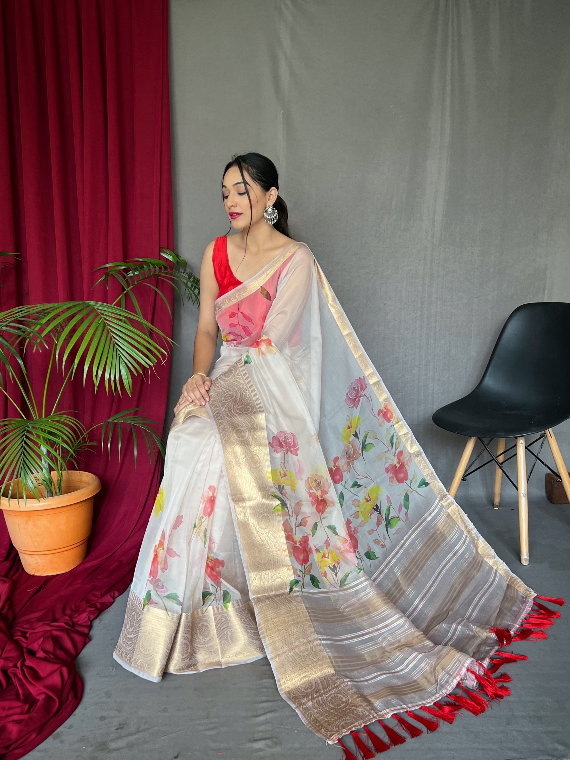 Light Grey Organza Digital Floral Printed Saree