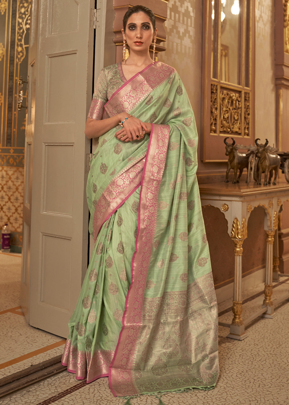 Swamp Green Zari Woven Banarasi Linen Saree