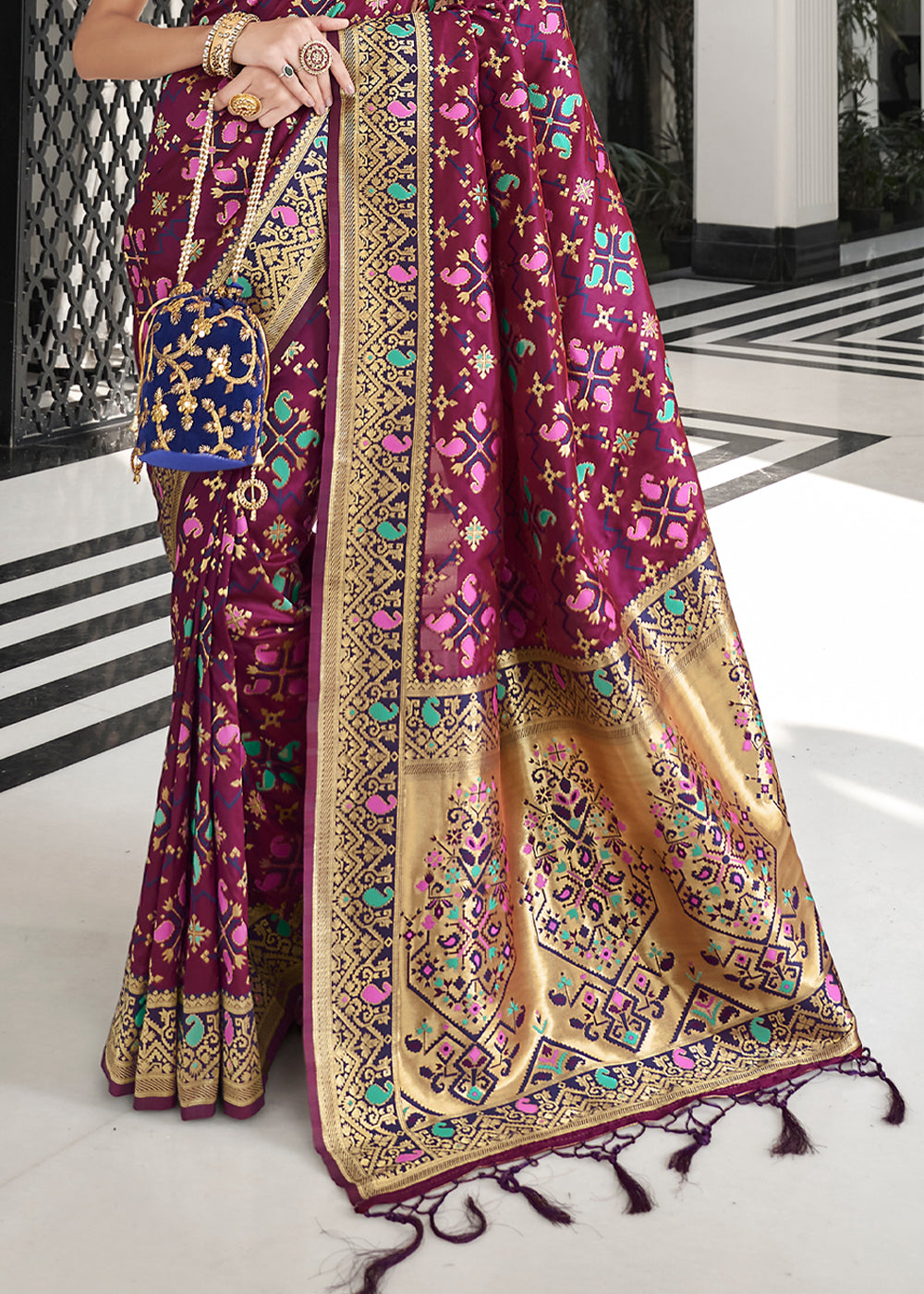 Solid Purple Zari Woven Banarasi Patola Saree