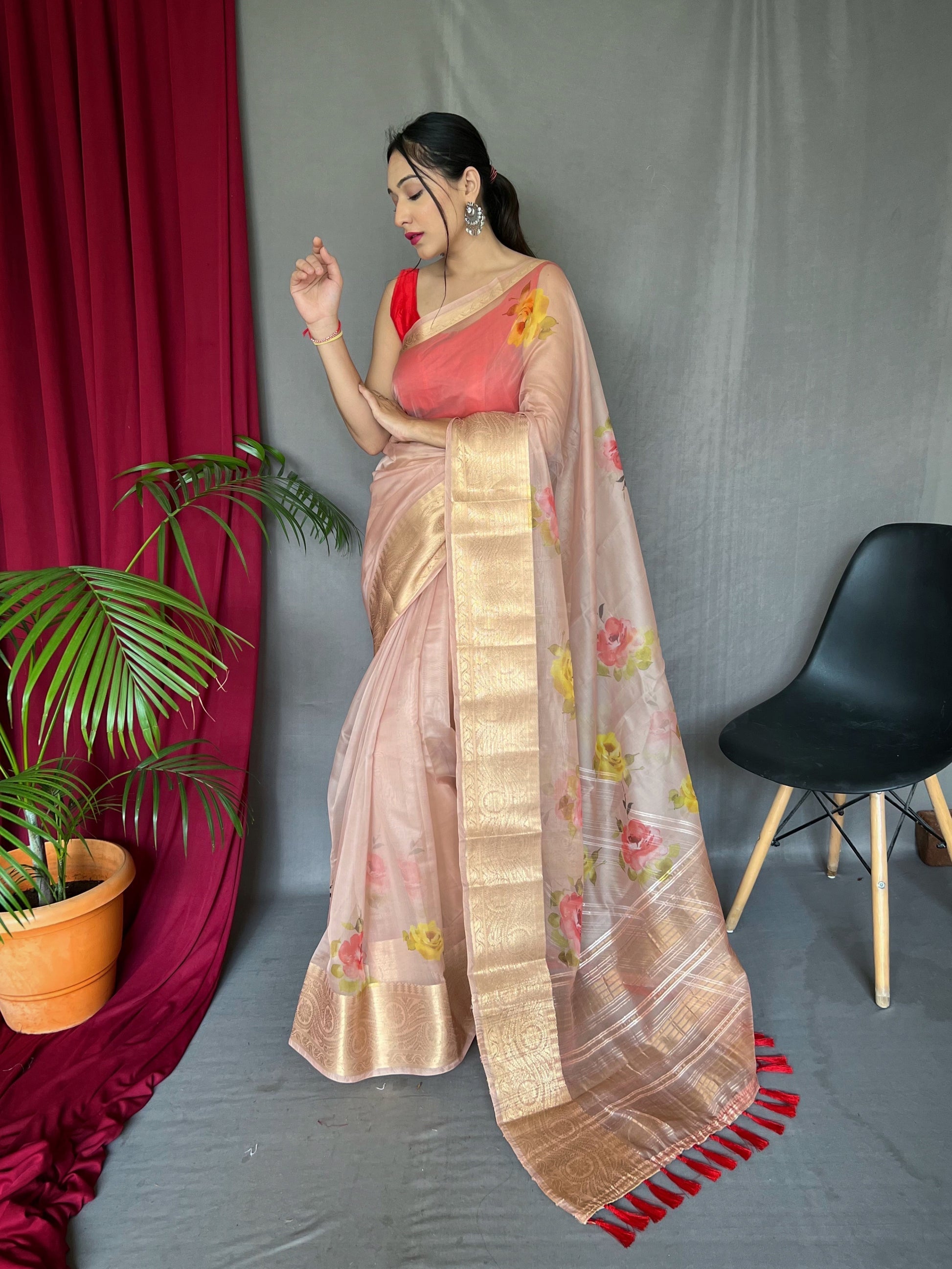 Beauty Bush Pink Organza Digital Floral Printed Saree