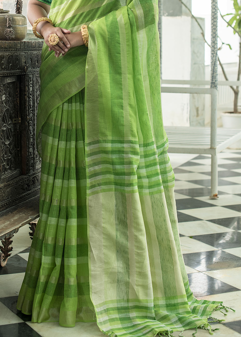 Cucumber Green Zari Woven Striped Linen Saree