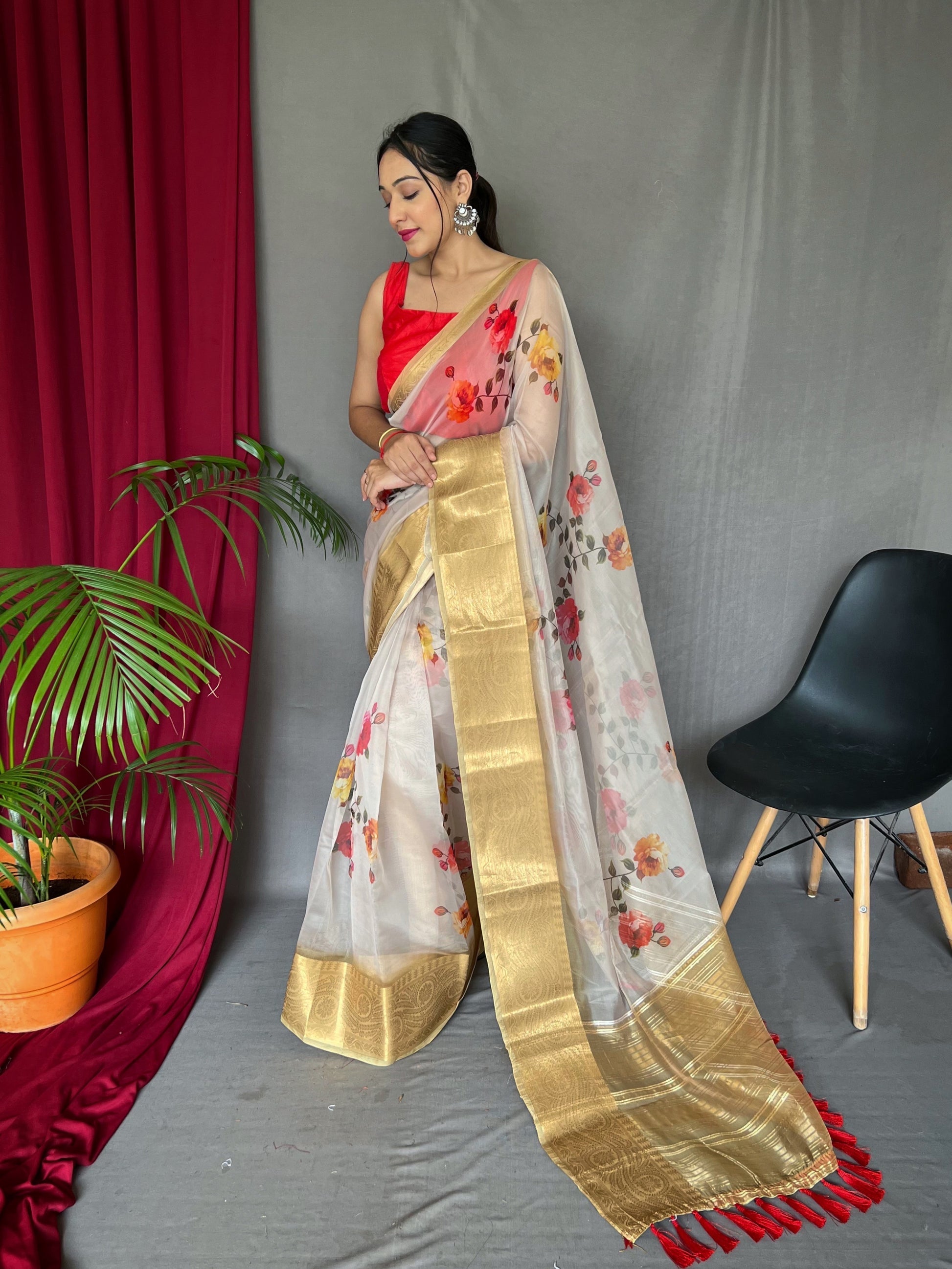 Bone White Organza Digital Floral Printed Saree