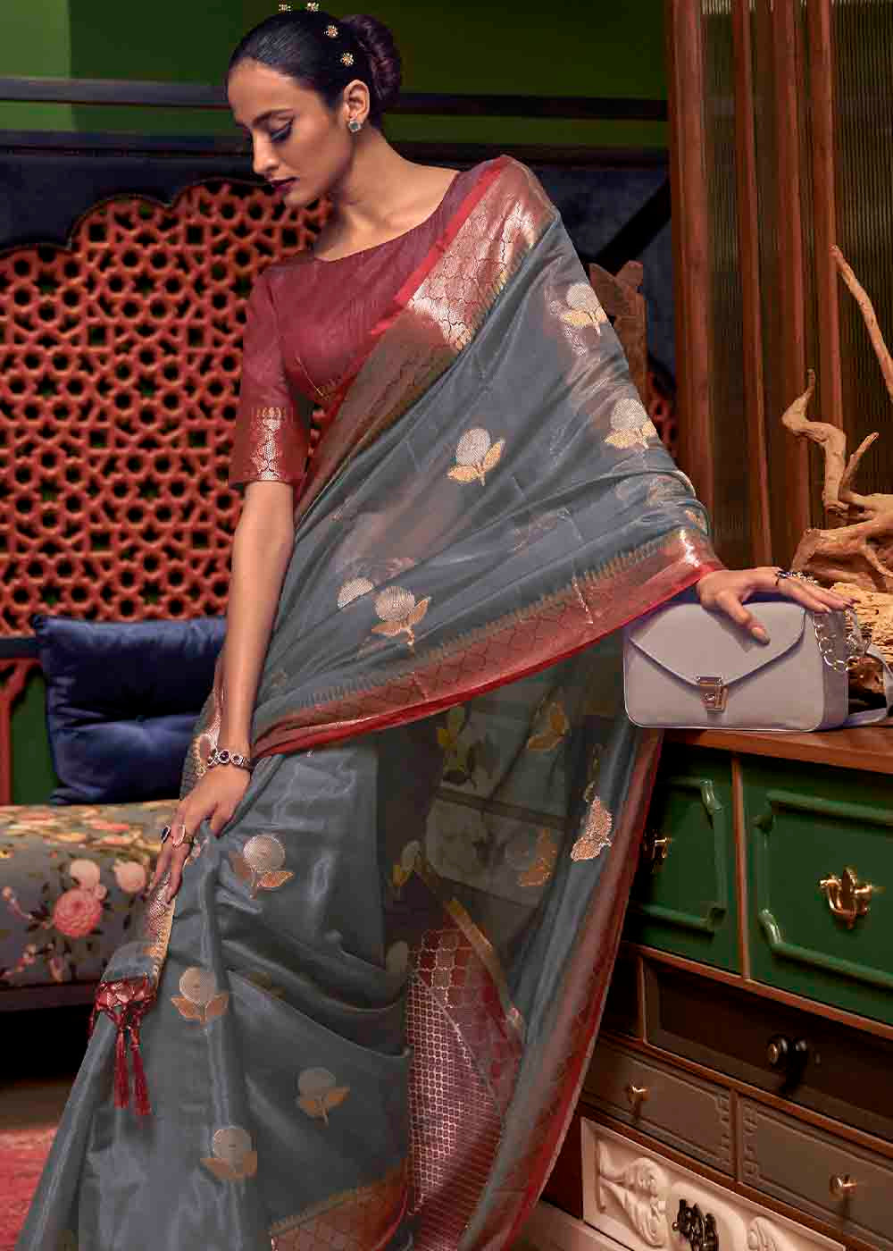 Old Grey Zari Woven Two Tone Organza Saree