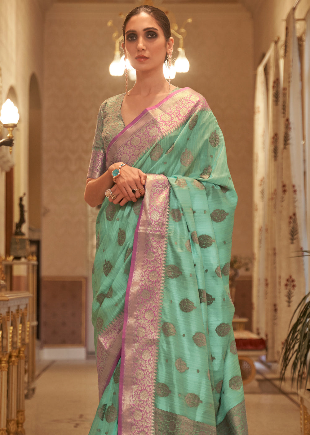 Bay Leaf Green Zari Woven Banarasi Linen Saree