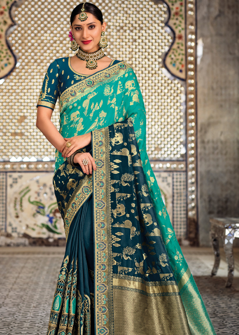 Como Blue Zari Woven Designer Banarasi Saree