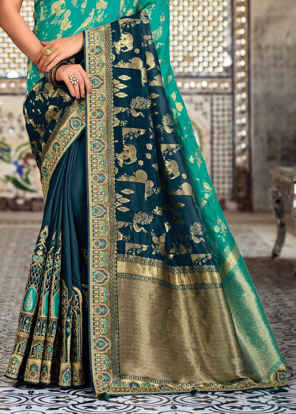 Como Blue Zari Woven Designer Banarasi Saree